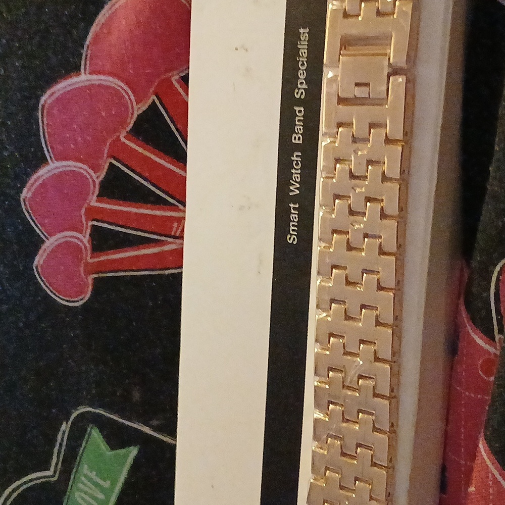 Rose gold samsung smartwatch BAND
